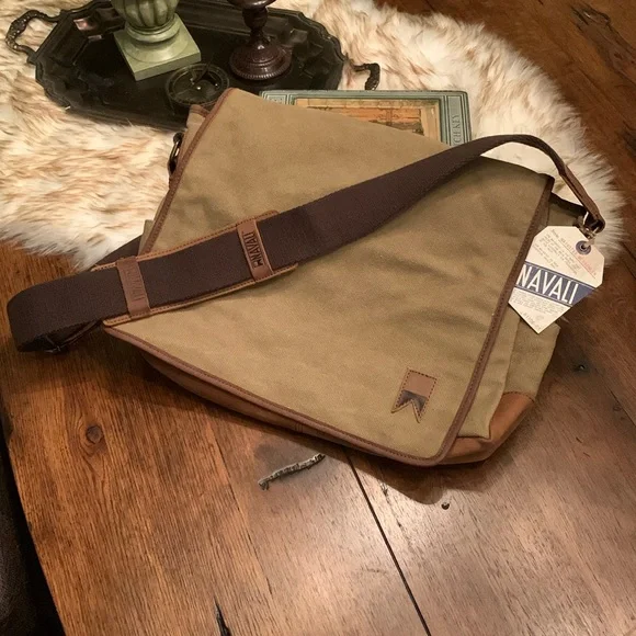 Navali Leather Canvas Messenger Bag